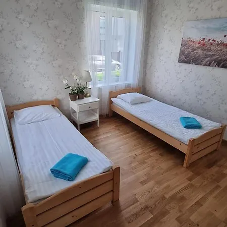 Kivi Daire *